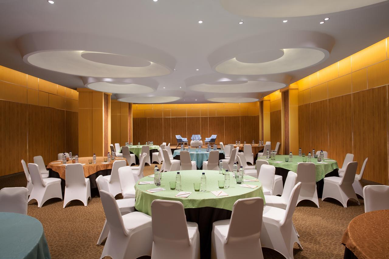 The Southern Hotel Surabaya Formerly Ibis Styles Surabaya Jemursari Exterior photo